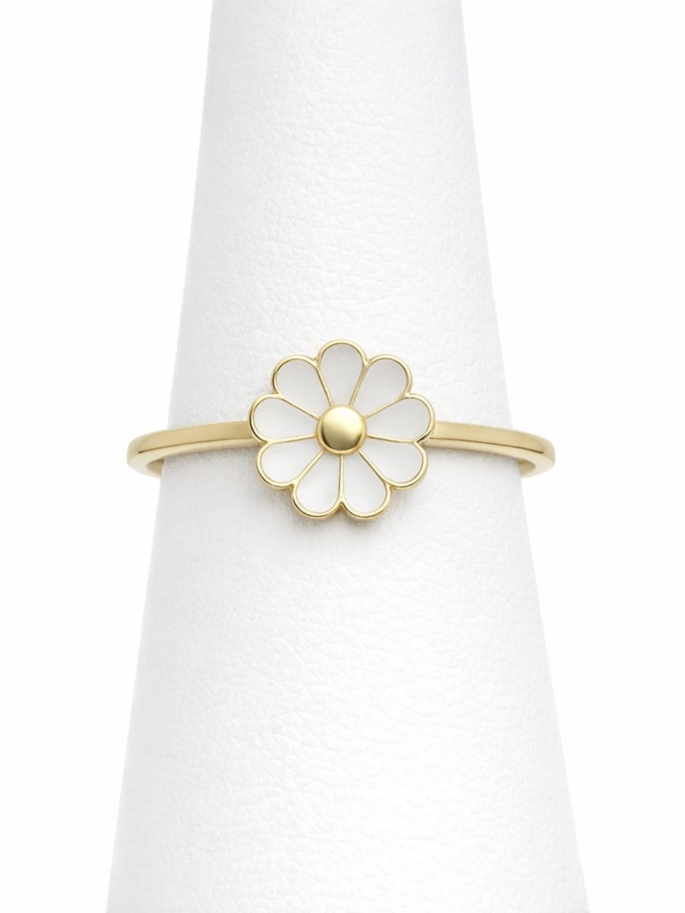 5/$25 Enamel Dainty Daisy Golden Ting Size 10